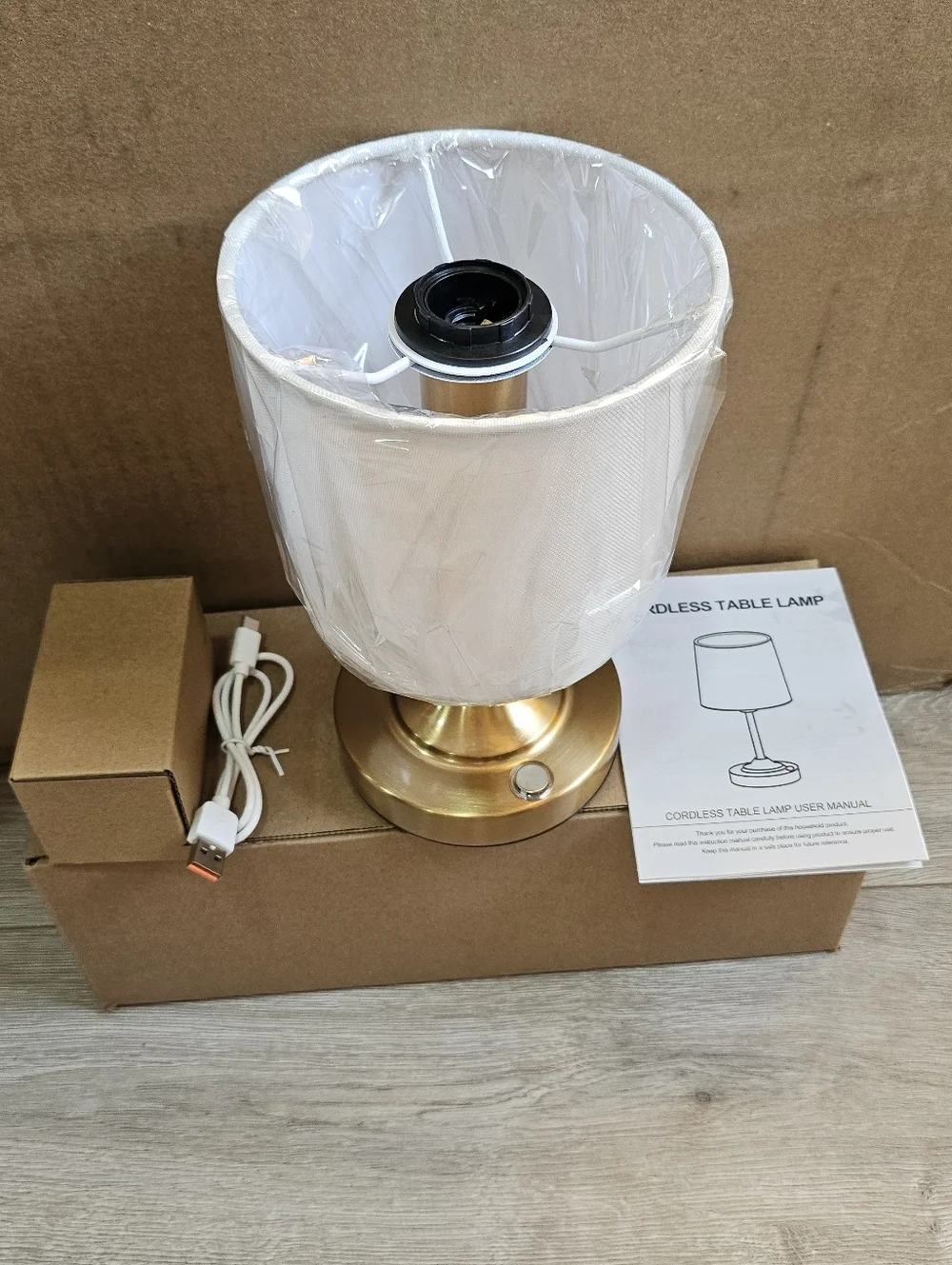 Cordless Table Lamp